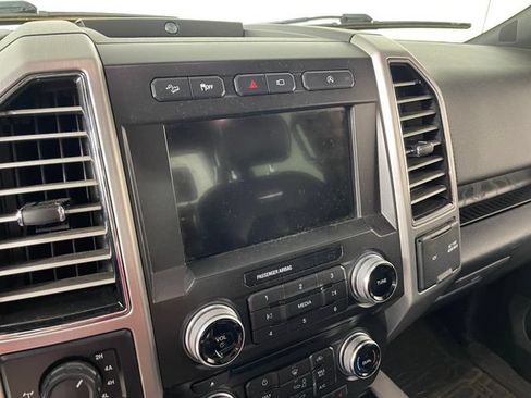 Used 2018 Ford F150 Platinum w/ Equipment Group 701A Luxury AWD/4WD image 7