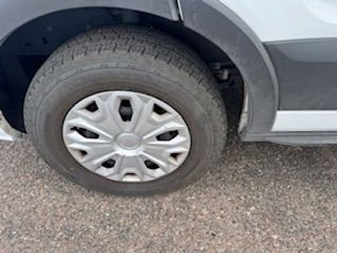 Used 2024 Ford Transit 350 XLT image 9