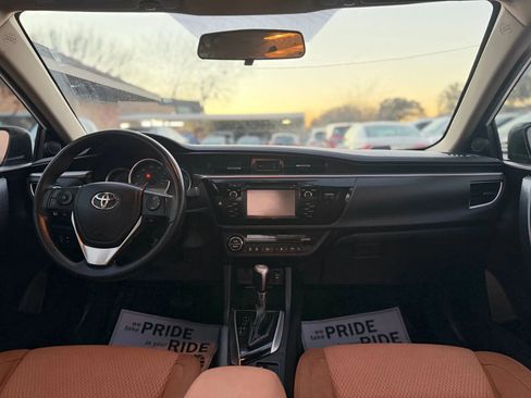 Used 2015 Toyota Corolla LE Premium image 17