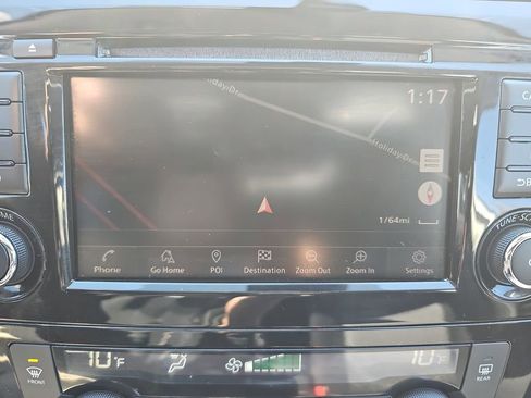 Used 2020 Nissan Rogue SV w/ Premium Package image 26