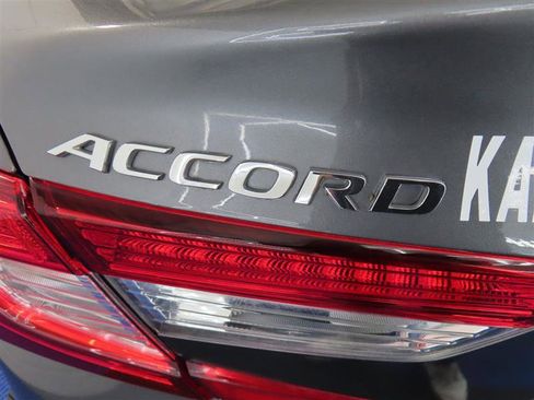 Used 2020 Honda Accord EX image 13