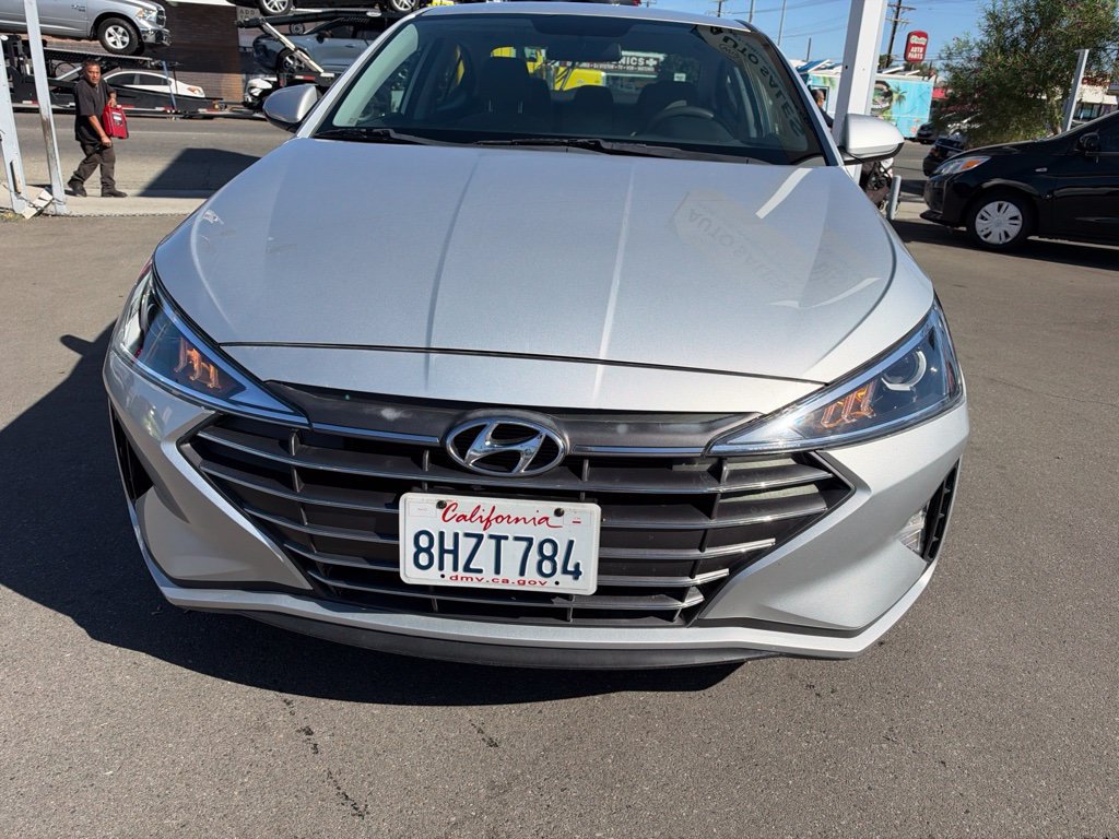 Used 2019 Hyundai Elantra SE FWD image 3