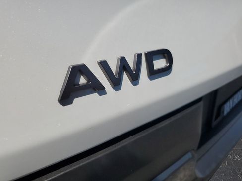 New 2025 Nissan Murano SL AWD/4WD image 36