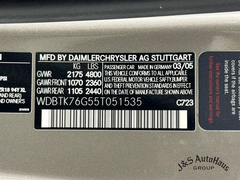 Used 2005 Mercedes-Benz CLK 55 AMG Cabriolet image 38