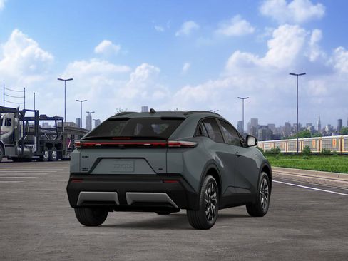 New 2026 Toyota C-HR AWD/4WD image 11