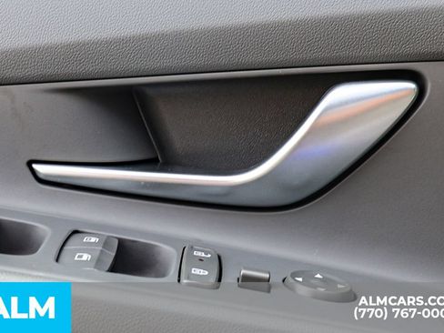 Used 2025 Hyundai Elantra Sport FWD image 46