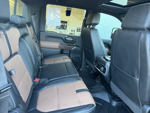 Used 2023 Chevrolet Silverado 3500 High Country AWD/4WD image 28