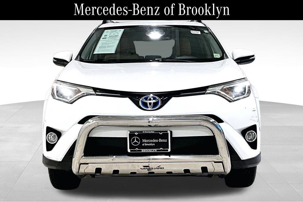 Used 2016 Toyota RAV4 XLE AWD/4WD image 3