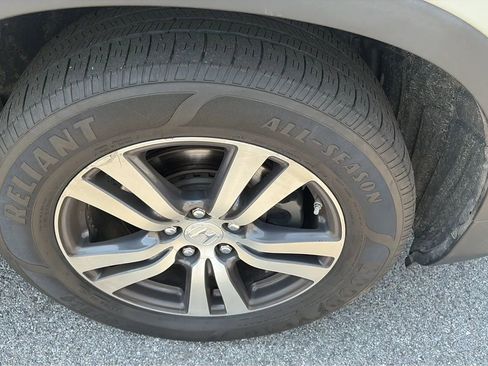 Used 2017 Honda Pilot EX-L image 24