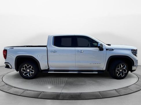 Used 2023 GMC Sierra 1500 SLT w/ SLT Premium Plus Package AWD/4WD image 2