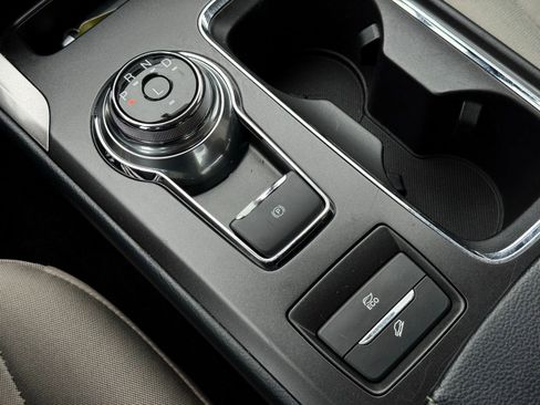 Used 2018 Ford Fusion S FWD image 32