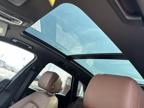 Used 2019 Audi Q5 2.0T Premium Plus w/ Premium Plus Package AWD/4WD image 18