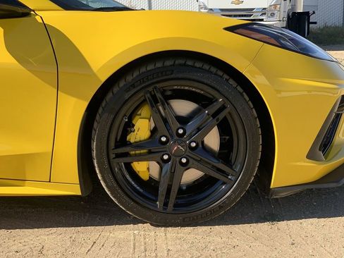 Used 2026 Chevrolet Corvette Stingray Coupe w/ Z51 Performance Package RWD image 32