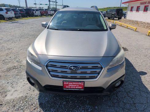 Used 2017 Subaru Outback 2.5i Premium AWD/4WD image 8