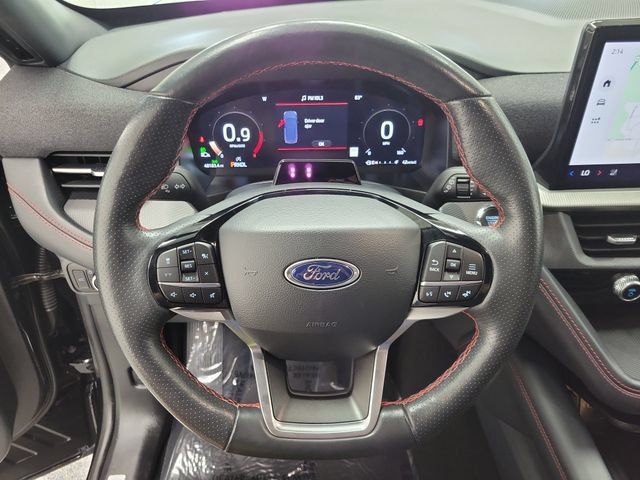 Used 2025 Ford Explorer ST-Line w/ ST-Line Street Pack AWD/4WD image 24
