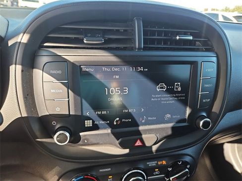 Used 2023 Kia Soul LX w/ LX Technology Package image 13