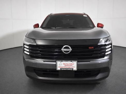 Used 2025 Nissan Kicks SR w/ Illumination Package AWD/4WD image 2