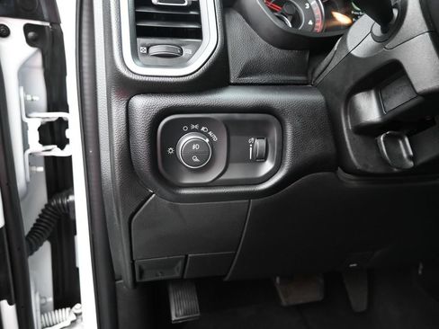 Used 2024 RAM 2500 Big Horn AWD/4WD image 12