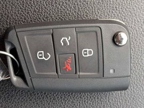 Used 2022 Volkswagen Jetta S FWD image 25