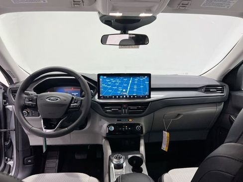 Used 2024 Ford Escape SE FWD image 12