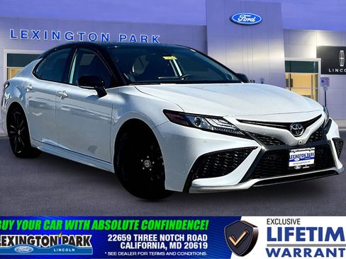 Used 2024 Toyota Camry XSE w/ Navigation Package FWD image 1