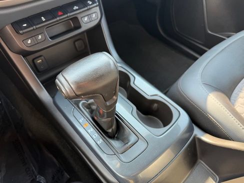 Used 2016 Chevrolet Colorado Z71 AWD/4WD image 30