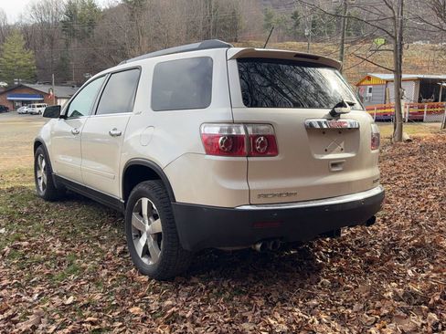 Used 2010 GMC Acadia SLT image 4