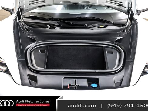 Used 2023 Porsche Taycan 4S w/ Premium Package image 11