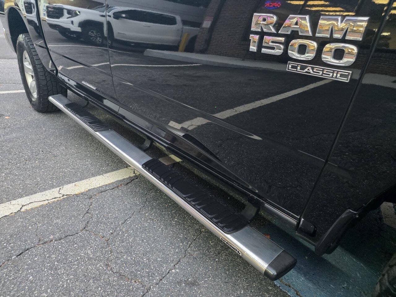 Used 2021 RAM 1500 Tradesman w/ Chrome Appearance Group AWD/4WD image 12