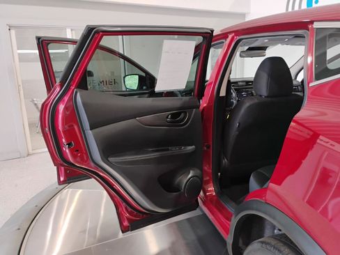 Used 2020 Nissan Rogue Sport S w/ Appearance Package FWD image 37
