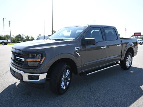 New 2026 Ford F150 XLT w/ XLT Chrome Appearance Package AWD/4WD image 5