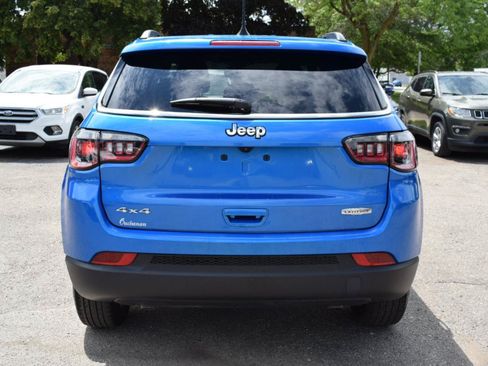 Used 2025 Jeep Compass Latitude AWD/4WD image 9