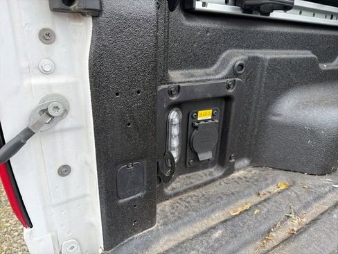 Used 2023 Ford Maverick XLT w/ XLT Luxury Package image 9