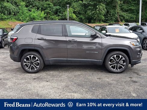 Used 2023 Jeep Compass Limited AWD/4WD image 9