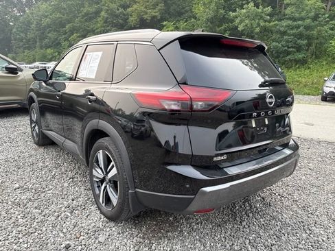 Used 2024 Nissan Rogue SL w/ SL Premium Package AWD/4WD image 3