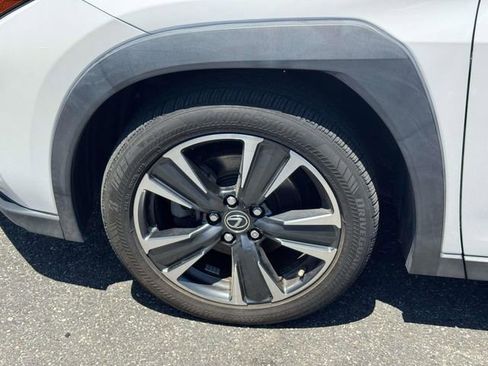 Used 2020 Lexus UX 250h w/ Premium Package AWD/4WD image 16