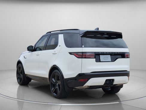 Used 2025 Land Rover Discovery Dynamic SE AWD/4WD image 3