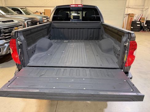 Used 2014 Toyota Tundra SR5 w/ SR5 Upgrade Package image 13