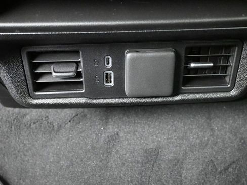 New 2025 GMC Sierra 1500 SLE w/ Preferred Package image 13