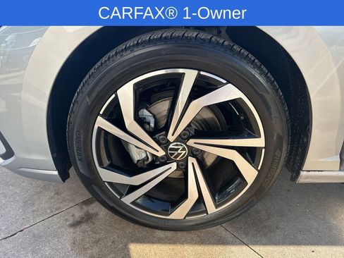 Used 2025 Volkswagen Jetta SEL image 33