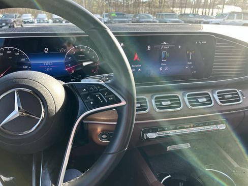 Used 2024 Mercedes-Benz GLE 350 4MATIC image 12