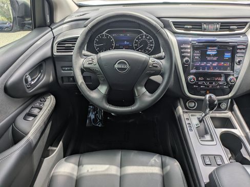 Certified 2024 Nissan Murano SV FWD image 17