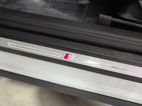 Certified 2024 Audi Q5 2.0T Premium image 11