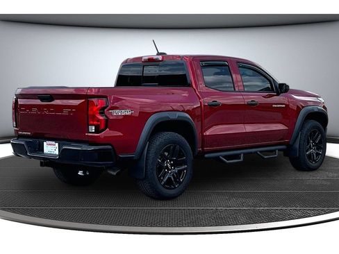 Used 2024 Chevrolet Colorado Trail Boss w/ Advanced Trailering Package AWD/4WD image 18