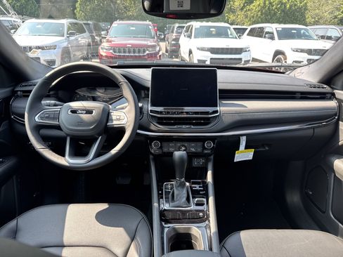 New 2025 Jeep Compass Limited w/ Sun & Sound Group image 12