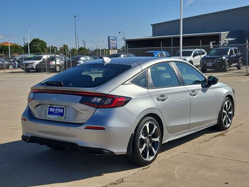 Used 2025 Honda Civic Sport Touring image 3
