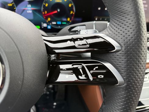 Certified 2023 Mercedes-Benz E 450 Cabriolet image 22