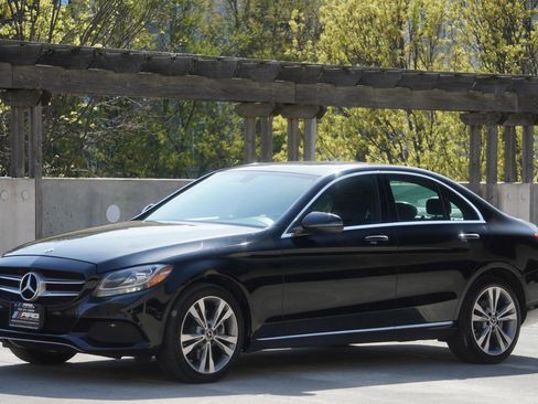 Used 2018 Mercedes-Benz C 300 4MATIC Sedan image 20