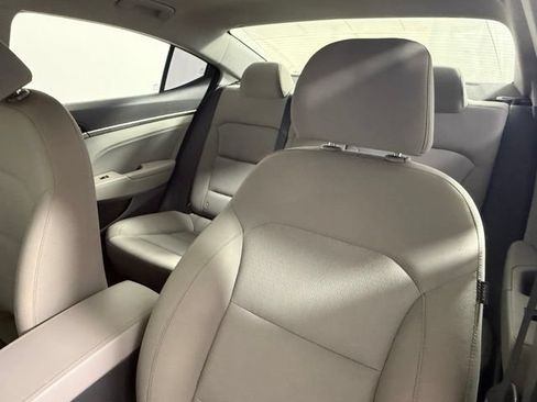 Used 2017 Hyundai Elantra SE w/ SE A/T Tech Package 03 FWD image 31