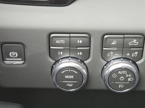 New 2026 GMC Sierra 2500 AT4X w/ AT4X AEV Edition image 11